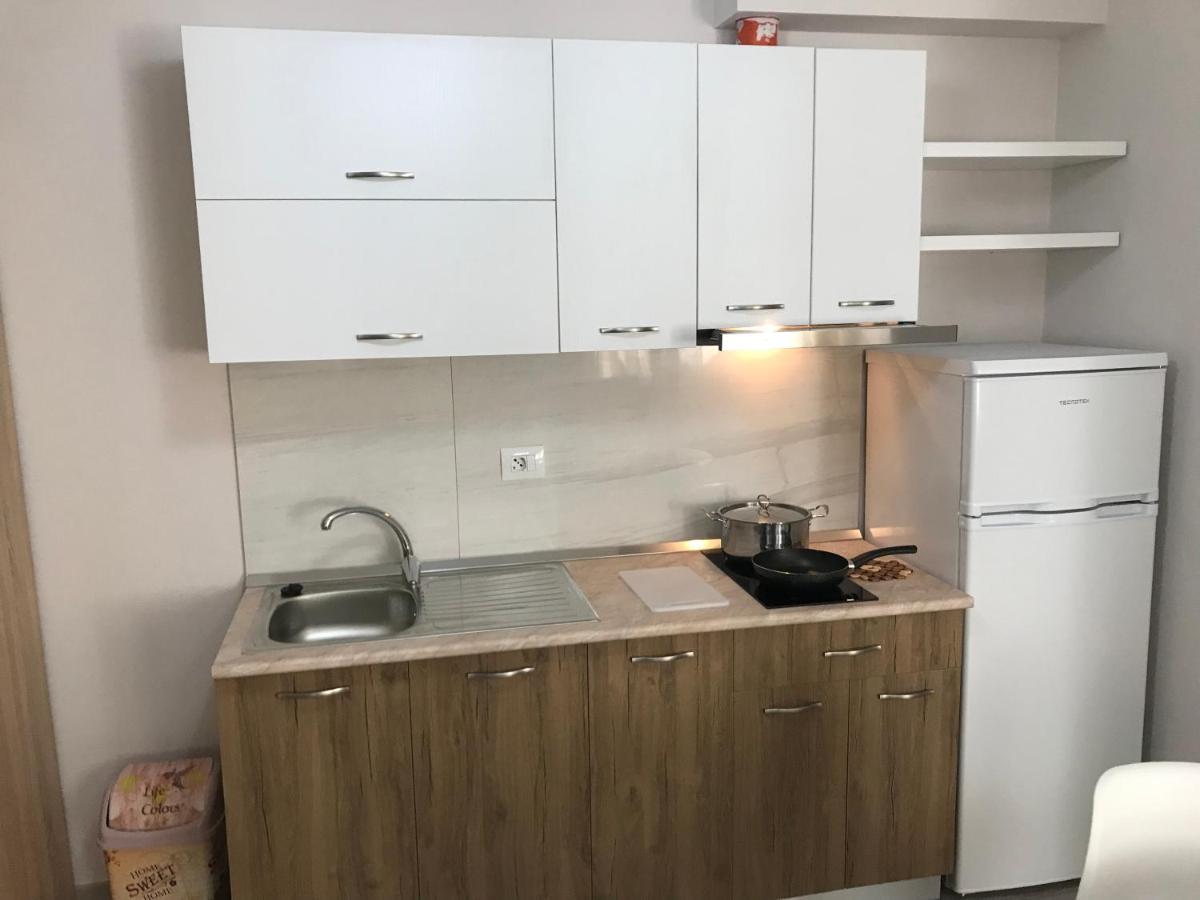 Apartamente Oslo Vlorë エクステリア 写真