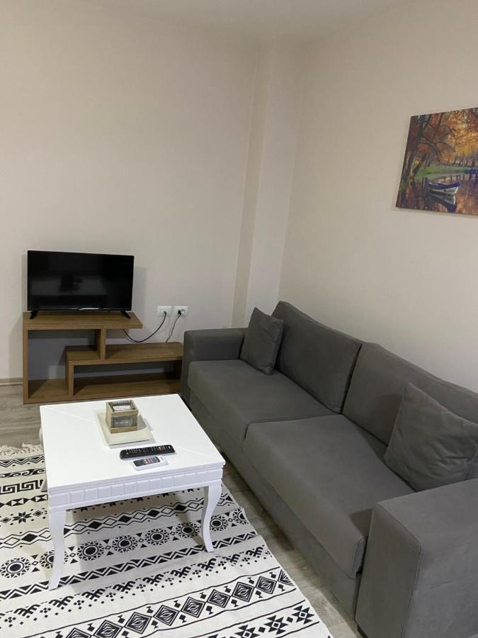 Apartamente Oslo Vlorë エクステリア 写真